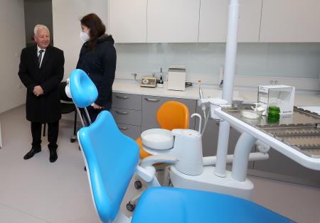 ODPRTJE NOVIH PROSTOROV ZOBNE ORDINACIJE V ZD CERKNICA-ENOTA NOVA VAS 21 FOTO LJUBO VUKELIČ